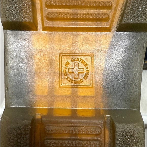 Dr. Martens Size M 5 /W 6 Charcoal Unixes Combs Extra Tough Poly Casual Boots - Picture 2 of 11